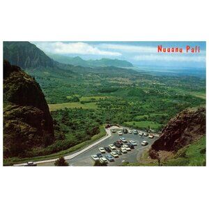 Postcard Nuuanu Pali Oahu Hawaii Panoramic view scenic Vintage cars 1960s?